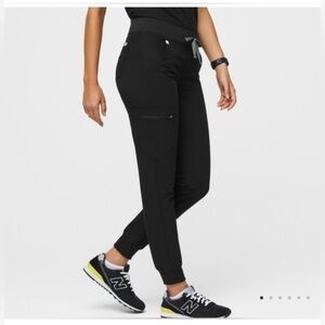 FIGS Zamora Jogger Scrub Pants Black Size M PO1602